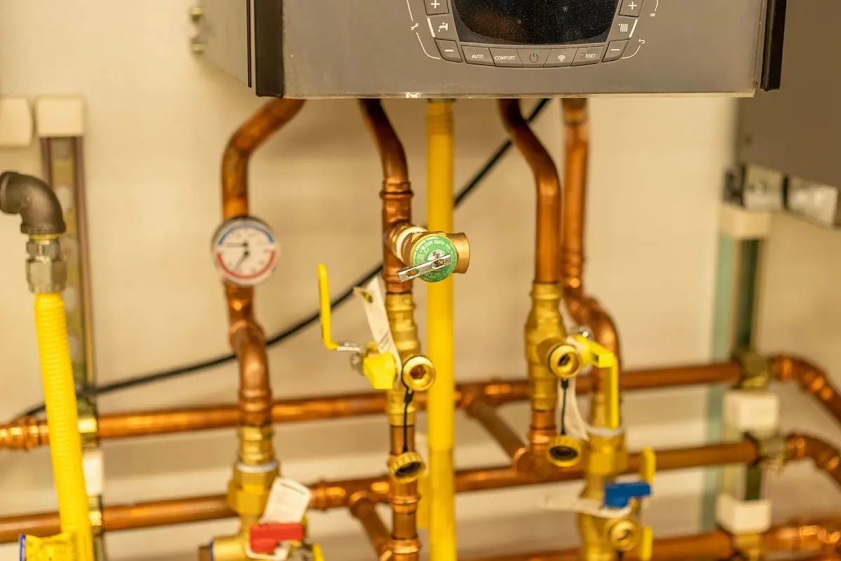 Licensed technician providing Emergency Plumbing for a homeowner in Ridgecrest